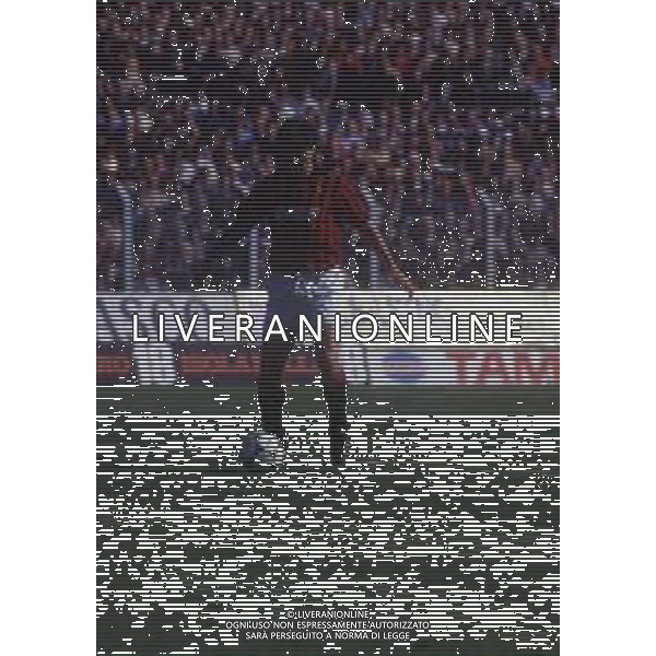 RETROSPETTIVA AGOSTINO DI BARTOLOMEI CALCIATORE NELLA FOTO AGOSTINO DI BARTOLOMEI CON LA MAGLIA DEL MILAN CALCIO AG ALDO LIVERANI SAS