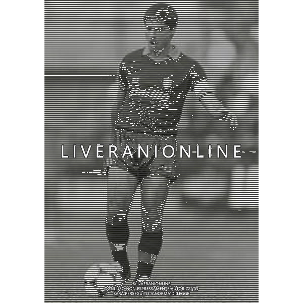 RETROSPETTIVA AGOSTINO DI BARTOLOMEI CALCIATORE NELLA FOTO AGOSTINO DI BARTOLOMEI CON LA MAGLIA DELLA ROMA CALCIO AG ALDO LIVERANI SAS