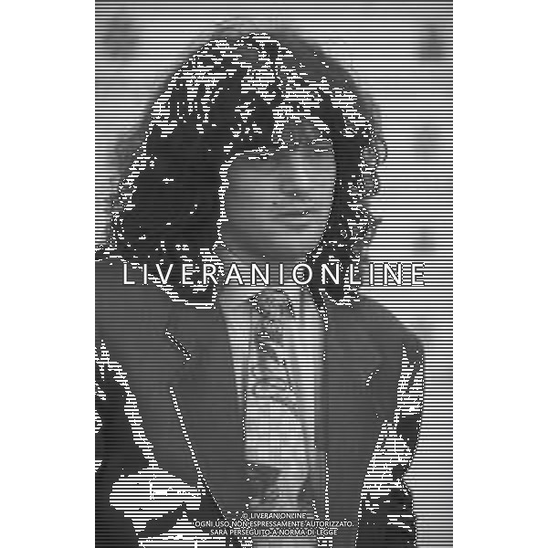 RETROSPETTIVA FERNANDO COUTO CALCIATORE NELLA FOTO FERNANDO COUTO ALL\'AEROPORTO DI LINATE NELL\'ANN0 1994 AG ALDO LIVERANI SAS