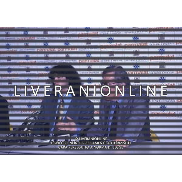 RETROSPETTIVA FERNANDO COUTO CALCIATORE NELLA FOTO FERNANDO COUTO CON GIORGIO PEDRANESCHI PRESENTAZIONE AL PARMA CALCIO 1994 AG ALDO LIVERANI SAS
