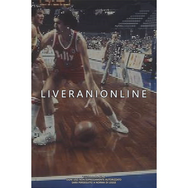 RETROSPETTIVA MIKE D\'ANTONI BASKET NELLA FOTO MIKE D\'ANTONI CON LA MAGLIA DEL BILLY MILANO 1981 AG ALDO LIVERANI SAS