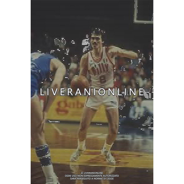 RETROSPETTIVA MIKE D\'ANTONI BASKET NELLA FOTO MIKE D\'ANTONI CON LA MAGLIA DEL BILLY MILANO 1983 AG ALDO LIVERANI SAS