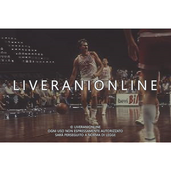RETROSPETTIVA MIKE D\'ANTONI BASKET NELLA FOTO MIKE D\'ANTONI CON LA MAGLIA DEL BILLY MILANO 1983 AG ALDO LIVERANI SAS