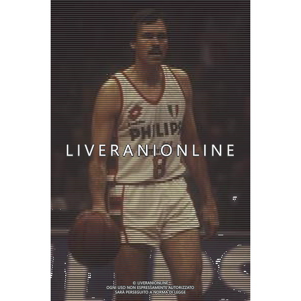 RETROSPETTIVA MIKE D\'ANTONI BASKET NELLA FOTO MIKE D\'ANTONI CON LA MAGLIA DELLA PHILIPS MILANO 1988-89 AG ALDO LIVERANI SAS