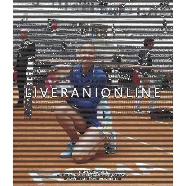 Roma 19/05/2019 - INTERNAZIONALI BNL D\' Italia 2019 - Finale Femminile - Johanna Konta vs Karolina Pliskova - nella foto: esultanza finale Karolina Pliskova con la coppa ©Claudio Zamagni/Agenzia Aldo Liverani s.a.s. final exultation of Karolina Pliskovawith the trophy during the Final Match between Johanna Konta and Karolina Pliskova at the The Internazionali BNL d\'Italia 2019 at Foro Italico on May 19, 2019 in Rome, Italy. Photo Credit by Claudio Zamagni-Aldo Liverani Photo Agency/ AGENZIA ALDO LIVERANI SAS