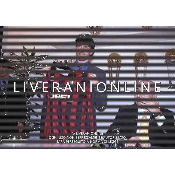 RETROSPETTIVA ALESSANDRO MELLI CALCIATORE NELLA FOTO ALESSANDRO MELLI CON ADRIANO GALLIANI PRESENTAZIONE AL MILAN CALCIO AG ALDO LIVERANI SAS