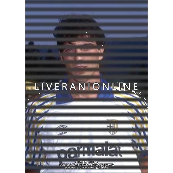 RETROSPETTIVA ALESSANDRO MELLI CALCIATORE NELLA FOTO ALESSANDRO MELLI CON LA MAGLIA DEL PARMA CALCIO AG ALDO LIVERANI SAS