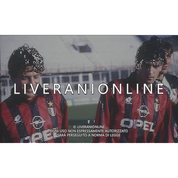 RETROSPETTIVA ALESSANDRO MELLI CALCIATORE NELLA FOTO ALESSANDRO MELLI CON LA MAGLIA DEL MILAN CALCIO E MASSIMO ORLANDO AG ALDO LIVERANI SAS