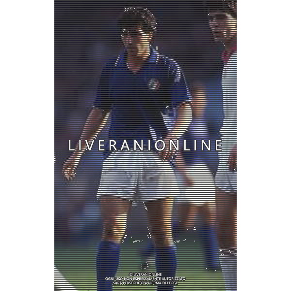RETROSPETTIVA ALESSANDRO MELLI CALCIATORE NELLA FOTO ALESSANDRO MELLI CON LA MAGLIA DELLA NAZIONALE ITALIANA AG ALDO LIVERANI SAS