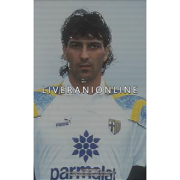 RETROSPETTIVA ALESSANDRO MELLI CALCIATORE NELLA FOTO ALESSANDRO MELLI CON LA MAGLIA DEL PARMA CALCIO AG ALDO LIVERANI SAS