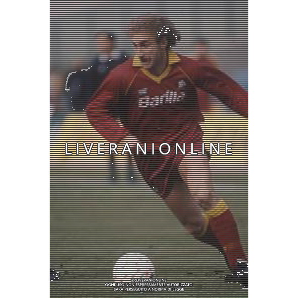 RETROSPETTIVA RUDY VOELLER CALCIATORE 1987 NELLA FOTO RUDY VOELLER CON LA MAGLIA DELLA ROMA CALCIO AG ALDO LIVERANI SAS