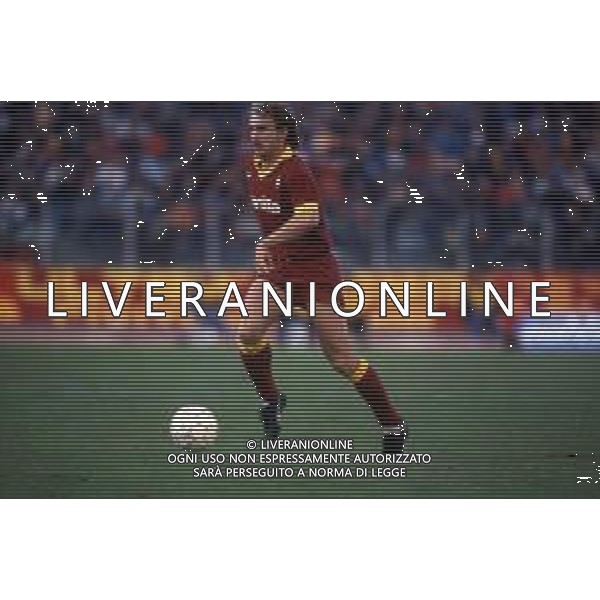 RETROSPETTIVA RUDY VOELLER CALCIATORE 1991-92 NELLA FOTO RUDY VOELLER CON LA MAGLIA DELLA ROMA CALCIO AG ALDO LIVERANI SAS