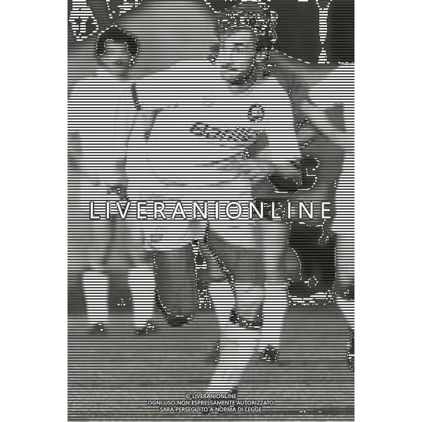 RETROSPETTIVA RUDY VOELLER CALCIATORE NELLA FOTO RUDY VOELLER CON LA MAGLIA DELLA ROMA CALCIO AG ALDO LIVERANI SAS