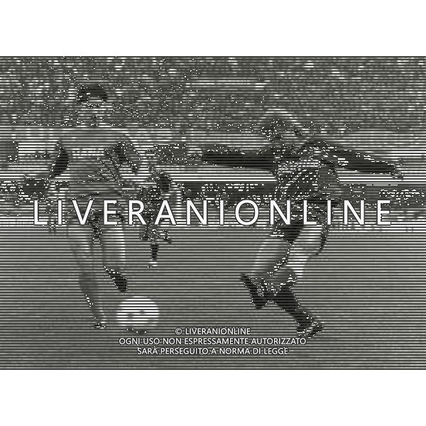 RETROSPETTIVA RUDY VOELLER CALCIATORE NELLA FOTO RUDY VOELLER CON LA MAGLIA DELLA ROMA CALCIO AG ALDO LIVERANI SAS