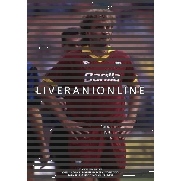 RETROSPETTIVA RUDY VOELLER CALCIATORE NELLA FOTO RUDY VOELLER CON LA MAGLIA DELLA ROMA CALCIO AG ALDO LIVERANI SAS