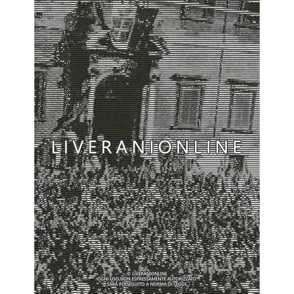 1946 RETROSPETTIVA RE UMBERTO DI SAVOIA NELLA FOTO RE UMBERTO DI SAVOIA DURANTE IL REFERENDUM AG ALDO LIVERANI SAS