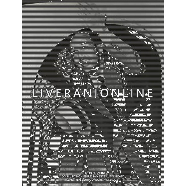 02-06-1948 RE UMBERTO DI SAVOIA LASCIA L\'ITALIA DOPO LE CONSULTAZIONI AG ALDO LIVERANI SAS