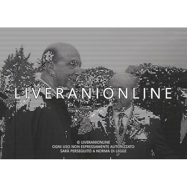 1966 CANNES RE UMBERTO DI SAVOIA INCONTRA I SUOI GENERALI NELLA FOTO RE UMBERTO DI SAVOIA INCONTRA I SUOI GENERALI AG ALDO LIVERANI SAS