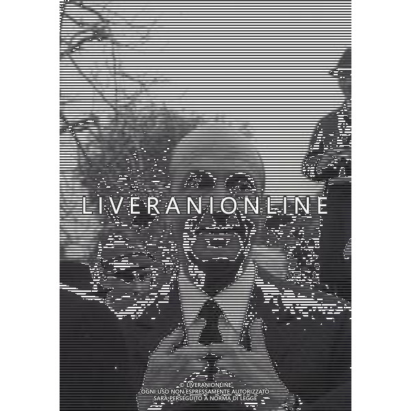 1966 CANNES RE UMBERTO DI SAVOIA INCONTRA I SUOI GENERALI NELLA FOTO RE UMBERTO DI SAVOIA INCONTRA I SUOI GENERALI AG ALDO LIVERANI SAS