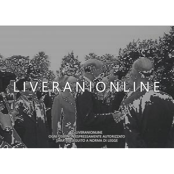 1966 CANNES RE UMBERTO DI SAVOIA INCONTRA I SUOI GENERALI NELLA FOTO RE UMBERTO DI SAVOIA INCONTRA I SUOI GENERALI AG ALDO LIVERANI SAS
