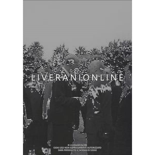 1966 CANNES RE UMBERTO DI SAVOIA INCONTRA I SUOI GENERALI NELLA FOTO RE UMBERTO DI SAVOIA INCONTRA I SUOI GENERALI AG ALDO LIVERANI SAS