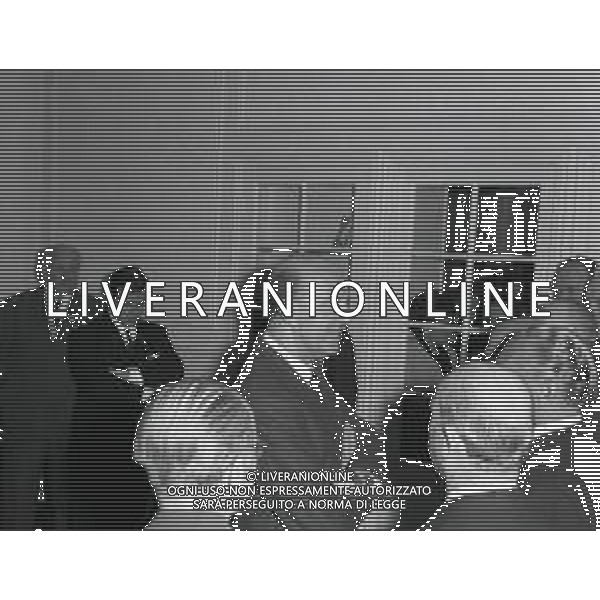 1966 CANNES RE UMBERTO DI SAVOIA INCONTRA I SUOI GENERALI NELLA FOTO RE UMBERTO DI SAVOIA INCONTRA I SUOI GENERALI AG ALDO LIVERANI SAS