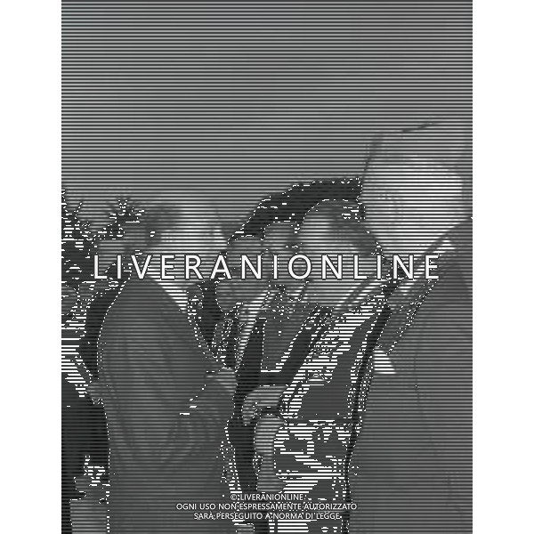 1966 CANNES RE UMBERTO DI SAVOIA INCONTRA I SUOI GENERALI NELLA FOTO RE UMBERTO DI SAVOIA INCONTRA I SUOI GENERALI AG ALDO LIVERANI SAS