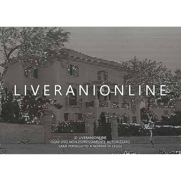 1949 RETROSPETTIVA RE UMBERTO DI SAVOIA NELLA FOTO RE UMBERTO DI SAVOIA VILLA ITALIA A CASCAIS AG ALDO LIVERANI SAS