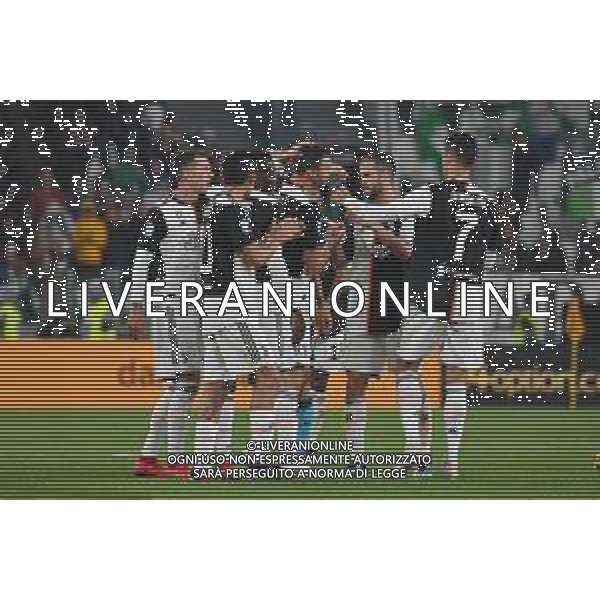 Torino 19-05-2019 Stadio Allianz Stadium Juventus vs Atalanta Serie A Tim 2018-2019 ©Falzone/Agenzia Aldo Liverani Nella foto: Andrea Barzagli lascia il campo per l\'ultima volta