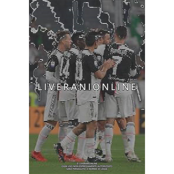 Torino 19-05-2019 Stadio Allianz Stadium Juventus vs Atalanta Serie A Tim 2018-2019 ©Falzone/Agenzia Aldo Liverani Nella foto: Andrea Barzagli lascia il campo per l\'ultima volta