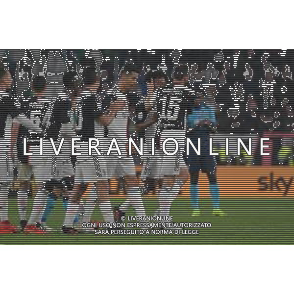 Torino 19-05-2019 Stadio Allianz Stadium Juventus vs Atalanta Serie A Tim 2018-2019 ©Falzone/Agenzia Aldo Liverani Nella foto: Andrea Barzagli lascia il campo per l\'ultima volta