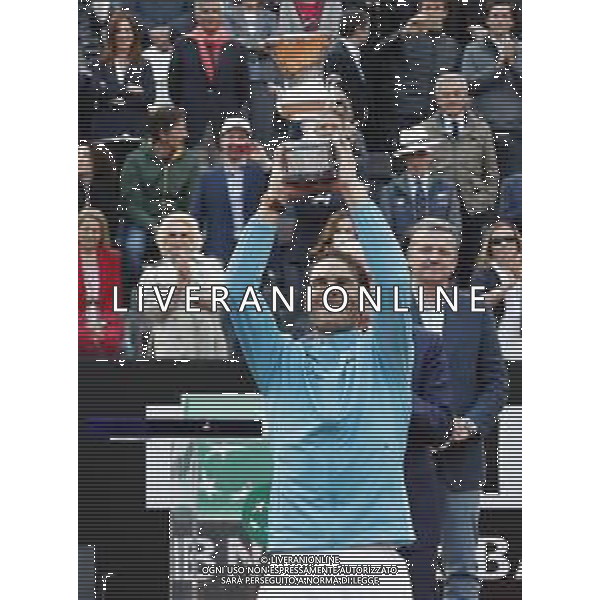 Roma 19/05/2019 - INTERNAZIONALI BNL D\' Italia 2019 - Finale Maschile - Novak Djokovic vs Rafael Nadal - nella foto: esultanza finale Rafael Nadal con la coppa ©Claudio Zamagni/Agenzia Aldo Liverani s.a.s. Rafael Nadal during the Final Match between Novak Djokovic and Rafael Nadal at the The Internazionali BNL d\'Italia 2019 at Foro Italico on May 19, 2019 in Rome, Italy. Photo Credit by Claudio Zamagni-Aldo Liverani Photo Agency / AGENZIA ALDO LIVERANI SAS
