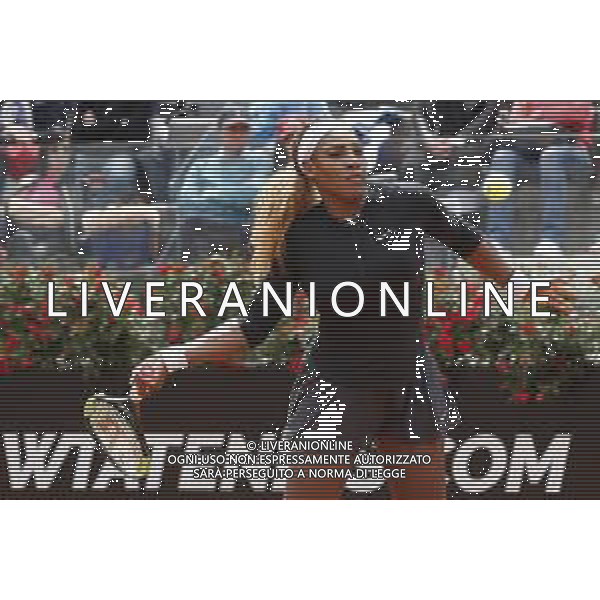 Roma 13/05/2019 - INTERNAZIONALI BNL D\' Italia 2019 - Serena Williams vs Rebecca Peterson nella foto: Serena Williams ©Claudio Zamagni/Agenzia Aldo Liverani s.a.s. Serena Williams in action during the Woman Singles match between Serena Williams and Rebecca Peterson at the The Internazionali BNL d\'Italia 2019 at Foro Italico on May 13, 2015 in Rome, Italy. / AGENZIA ALDO LIVERANI SAS