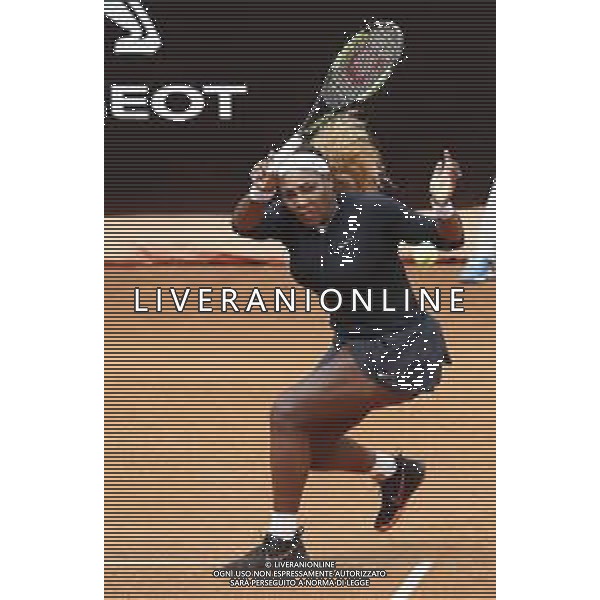 Roma 13/05/2019 - INTERNAZIONALI BNL D\' Italia 2019 - Serena Williams vs Rebecca Peterson nella foto: Serena Williams ©Claudio Zamagni/Agenzia Aldo Liverani s.a.s. Serena Williams in action during the Woman Singles match between Serena Williams and Rebecca Peterson at the The Internazionali BNL d\'Italia 2019 at Foro Italico on May 13, 2015 in Rome, Italy. / AGENZIA ALDO LIVERANI SAS
