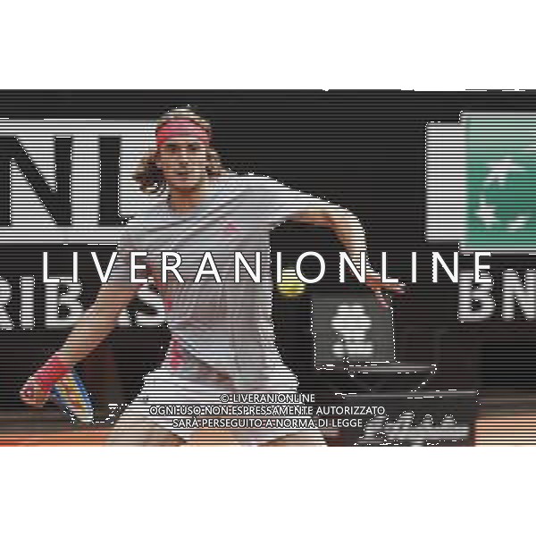 Roma 18/05/2019 - INTERNAZIONALI BNL D\' Italia 2019 - maschili - Stefanos Tsitsipas vs Rafael Nadal - nella foto: Stefanos Tsitsipas ©Claudio Zamagni/Agenzia Aldo Liverani s.a.s. Stefanos Tsitsipas during the semi-finals match between Stefanos Tsitsipas and Rafael Nadal at the The Internazionali BNL d\'Italia 2019 at Foro Italico on May 18, 2019 in Rome, Italy. Photo Credit by Claudio Zamagni-Aldo Liverani Photo Agency / AGENZIA ALDO LIVERANI SAS