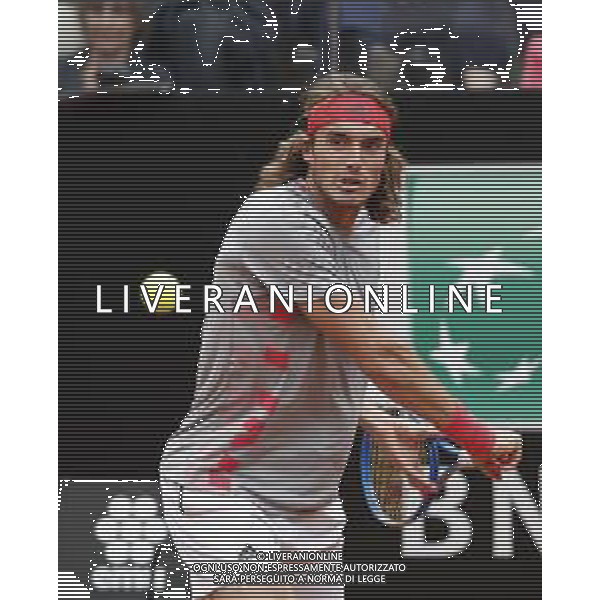 Roma 18/05/2019 - INTERNAZIONALI BNL D\' Italia 2019 - maschili - Stefanos Tsitsipas vs Rafael Nadal - nella foto: Stefanos Tsitsipas ©Claudio Zamagni/Agenzia Aldo Liverani s.a.s. Stefanos Tsitsipas during the semi-finals match between Stefanos Tsitsipas and Rafael Nadal at the The Internazionali BNL d\'Italia 2019 at Foro Italico on May 18, 2019 in Rome, Italy. Photo Credit by Claudio Zamagni-Aldo Liverani Photo Agency / AGENZIA ALDO LIVERANI SAS