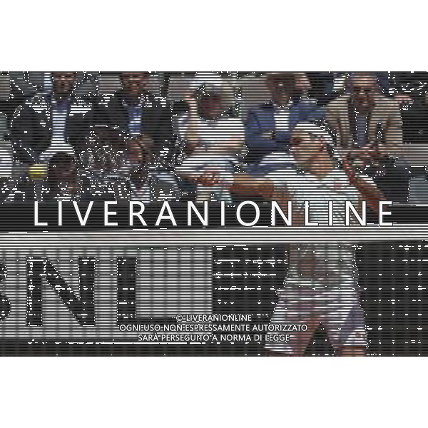 Roma 16/05/2019 - INTERNAZIONALI BNL D\' Italia 2019 - Joao Sousa vs Roger Federer - nella foto: Roger Federer ©Claudio Zamagni/Agenzia Aldo Liverani s.a.s. Roger Federer during the match between Joao Sousa and Roger Federer at the The Internazionali BNL d\'Italia 2019 at Foro Italico on May 16, 2019 in Rome, Italy. Photo Credit by Claudio Zamagni-Aldo Liverani Photo Agency / AGENZIA ALDO LIVERANI SAS