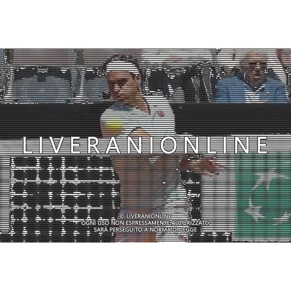 Roma 16/05/2019 - INTERNAZIONALI BNL D\' Italia 2019 - Joao Sousa vs Roger Federer - nella foto: Roger Federer ©Claudio Zamagni/Agenzia Aldo Liverani s.a.s. Roger Federer during the match between Joao Sousa and Roger Federer at the The Internazionali BNL d\'Italia 2019 at Foro Italico on May 16, 2019 in Rome, Italy. Photo Credit by Claudio Zamagni-Aldo Liverani Photo Agency / AGENZIA ALDO LIVERANI SAS