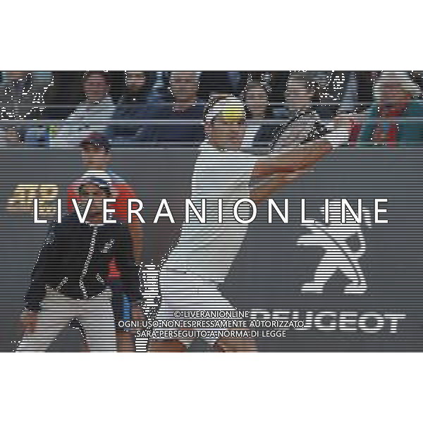 Roma 16/05/2019 - INTERNAZIONALI BNL D\' Italia 2019 - Borna Coric vs Roger Federer - nella foto: Roger Federer ©Claudio Zamagni/Agenzia Aldo Liverani s.a.s. Roger Federer during the match between Borna Coric and Roger Federerat the The Internazionali BNL d\'Italia 2019 at Foro Italico on May 16, 2019 in Rome, Italy. Photo Credit by Claudio Zamagni-Aldo Liverani Photo Agency / AGENZIA ALDO LIVERANI SAS