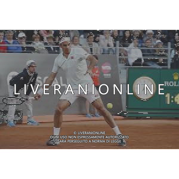 Roma 16/05/2019 - INTERNAZIONALI BNL D\' Italia 2019 - Borna Coric vs Roger Federer - nella foto: Roger Federer ©Claudio Zamagni/Agenzia Aldo Liverani s.a.s. Roger Federer during the match between Borna Coric and Roger Federerat the The Internazionali BNL d\'Italia 2019 at Foro Italico on May 16, 2019 in Rome, Italy. Photo Credit by Claudio Zamagni-Aldo Liverani Photo Agency / AGENZIA ALDO LIVERANI SAS