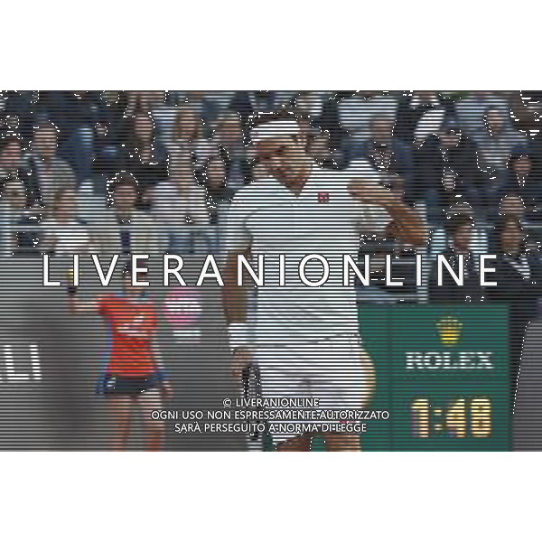 Roma 16/05/2019 - INTERNAZIONALI BNL D\' Italia 2019 - Borna Coric vs Roger Federer - nella foto: Roger Federer ©Claudio Zamagni/Agenzia Aldo Liverani s.a.s. Roger Federer during the match between Borna Coric and Roger Federerat the The Internazionali BNL d\'Italia 2019 at Foro Italico on May 16, 2019 in Rome, Italy. Photo Credit by Claudio Zamagni-Aldo Liverani Photo Agency / AGENZIA ALDO LIVERANI SAS