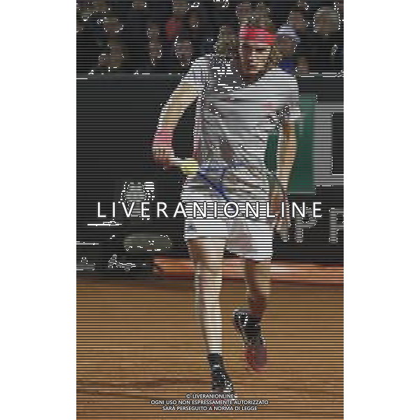Roma 16/05/2019 - INTERNAZIONALI BNL D\' Italia 2019 - Stefanos Tsitsipas vs Fabio Fognini - nella foto: Stefanos Tsitsipas ©Claudio Zamagni/Agenzia Aldo Liverani s.a.s. Stefanos Tsitsipas during the match between Stefanos Tsitsipas and Fabio Fognini at The Internazionali BNL d\'Italia 2019 at Foro Italico on May 16, 2019 in Rome, Italy. Photo Credit by Claudio Zamagni-Aldo Liverani Photo Agency / AGENZIA ALDO LIVERANI SAS