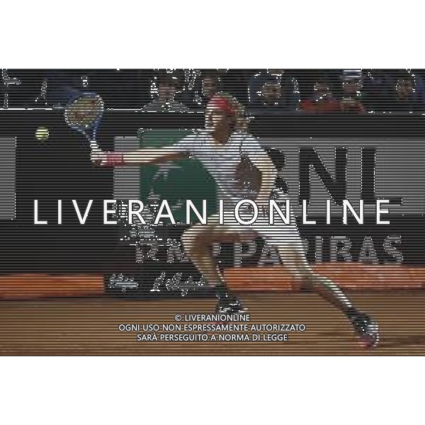 Roma 16/05/2019 - INTERNAZIONALI BNL D\' Italia 2019 - Stefanos Tsitsipas vs Fabio Fognini - nella foto: Stefanos Tsitsipas ©Claudio Zamagni/Agenzia Aldo Liverani s.a.s. Stefanos Tsitsipas during the match between Stefanos Tsitsipas and Fabio Fognini at The Internazionali BNL d\'Italia 2019 at Foro Italico on May 16, 2019 in Rome, Italy. Photo Credit by Claudio Zamagni-Aldo Liverani Photo Agency / AGENZIA ALDO LIVERANI SAS