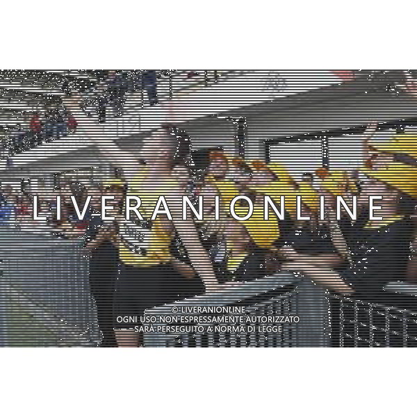 Rieti 24/05/2019 - Riunione Nazionale della Velocita\' FASTWEB CUP - nella foto: Filippo Tortu fa il selfie con dei piccoli tifosi ©Claudio Zamagni/Agenzia Aldo Liverani s.a.s. Filippo Tortu during the Riunione Nazionale della Velocita\' at Stadio Raul Guidobaldi on May 24, 2019 in Rieti, Italy. Photo Credit by Claudio Zamagni/Aldo Liverani Photo Agency / AGENZIA ALDO LIVERANI SAS