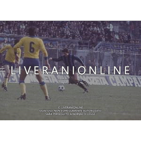 RETROSPETTIVA GIUSEPPE PAVONE CALCIATORE E DIRIGENTE SPORTIVO NELLA FOTO GIUSEPPE PAVONE CON LA MAGLIA DELL\'INTER AG ALDO LIVERANI SAS