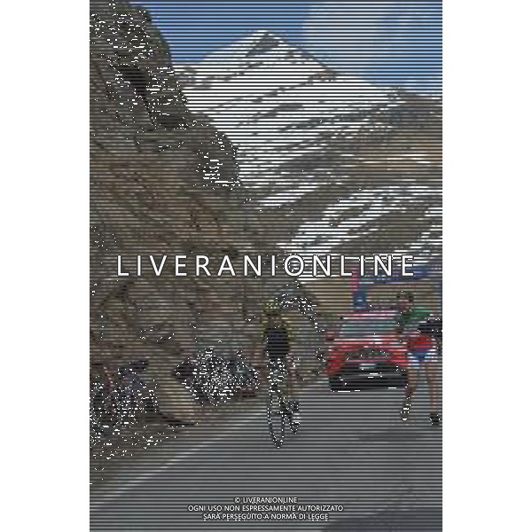 24-05-2019 Giro D\'italia; Tappa 13 Pinerolo - Ceresole Reale; 2019, Mitchelton - Scott; Nieve, Iturralde Mikel; Ceresole Reale; ©SIROTTI / AGENZIA ALDO LIVERANI SAS