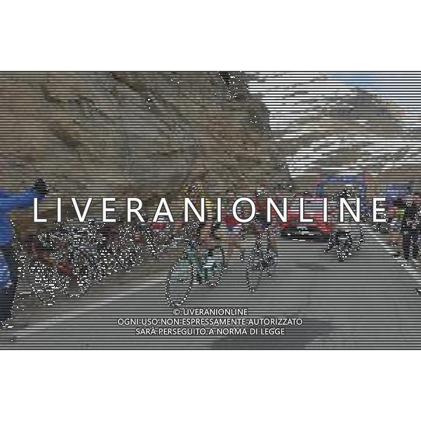 24-05-2019 Giro D\'italia; Tappa 13 Pinerolo - Ceresole Reale; 2019, Jumbo - Visma; 2019, Bahrain - Merida; Roglic, Primoz; Nibali, Vincenzo; Ceresole Reale; ©SIROTTI / AGENZIA ALDO LIVERANI SAS