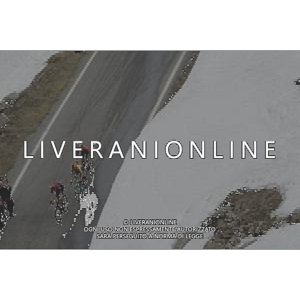 24-05-2019 Giro D\'italia; Tappa 13 Pinerolo - Ceresole Reale; 2019, Bahrain - Merida; 2019, Jumbo - Visma; 2019, Team Ineos; Nibali, Vincenzo; Roglic, Primoz; Sivakov, Pavel; Ceresole Reale; ©SIROTTI / AGENZIA ALDO LIVERANI SAS
