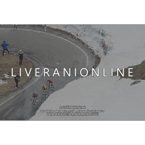 24-05-2019 Giro D\'italia; Tappa 13 Pinerolo - Ceresole Reale; 2019, Bahrain - Merida; 2019, Jumbo - Visma; 2019, Team Ineos; Nibali, Vincenzo; Roglic, Primoz; Sivakov, Pavel; Ceresole Reale; ©SIROTTI / AGENZIA ALDO LIVERANI SAS