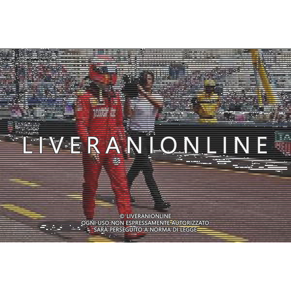 Sebastian Vettel (GER) Ferrari returns to the pits after crashing in the third practice session. 25.05.2019. Formula 1 World Championship, Rd 6, Monaco Grand Prix, Monte Carlo, Monaco, Qualifying Day. AG ALDO LIVERANI SAS-ONLY ITALY